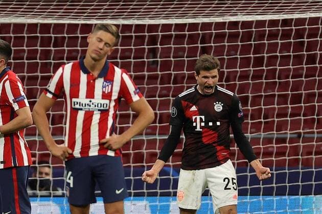 Sport Themen der Woche KW49 Sport Bilder des Tages Sport Bilder des Tages Bayern Munich s striker Thomas Muller (R) celebrates after scoring the 1-1 from the penalty during the UEFA Champions League group A soccer match between Atletico Madrid and Bayern Munich held at Wanda Metropolitano Stadium, in Madrid, central Spain, 01 December 2020. Atletico Madrid vs Bayern Munich !ACHTUNG: NUR REDAKTIONELLE NUTZUNG!  Copyright: xJuanJoxMartinx GRAF8565 20201201-637424597011814074