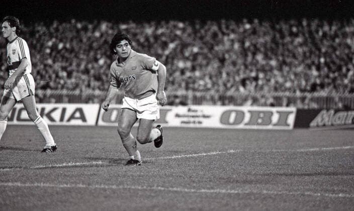03.05.89 SSC Neapel - VfB Stuttgart Italien, Neapel, 03.05.1989, Fussball, UEFA Cup Finale, Hinspiel, SSC Neapel - VfB Stuttgart (2:1): Diego Maradona (SSC Neapel). *** 03 05 89 SSC Naples VfB Stuttgart Italy, Naples, 03 05 1989, football, UEFA Cup final, first leg, SSC Naples VfB Stuttgart 2 1 Diego Maradona SSC Naples