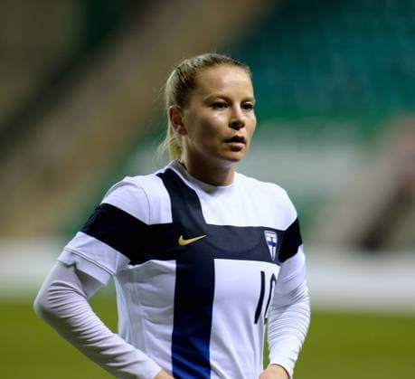 EASTER ROAD STADIUM, EDINBURGH, SCOTLAND, DEC 1ST: Emmi Alanen of Finland during the UEFA Women?s EURO 2022 Qualifying match at Easter Road Stadium in Edinburgh, Scotland. Alex Todd SPP Scotland v Finland 
