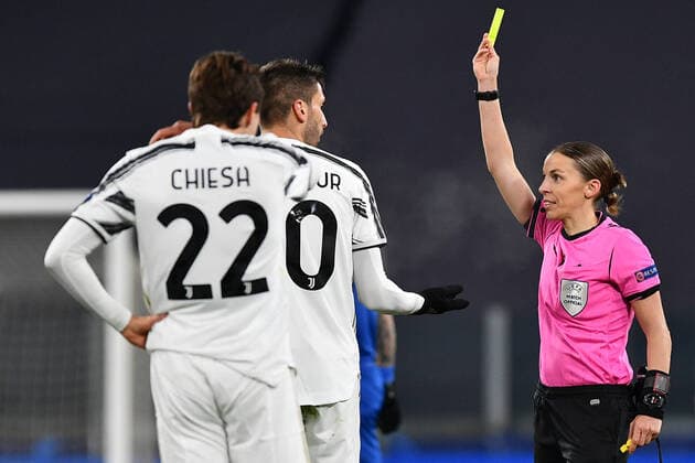 Bilder des Jahres 2020, Sport 12 Dezember Sport Themen der Woche KW49 Sport Bilder des Tages Db Torino 02 12 2020 - Champions League Juventus-Dinamo Kiev foto Daniele Buffa Image nella foto: Stephanie Frappart 