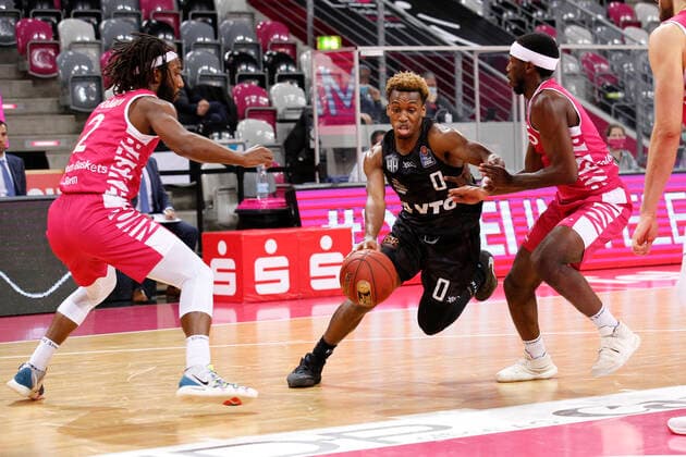 BBL easyCredit Basketball Bundesliga Season 2020 2021 4 Matchday on Thursday, December 03, 2020 at Telekom Dome Telekom Baskets Bonn Hamburg Towers by Xavier Pollard Bonn , TJ Shorts II Towers , Josh Hagins Bonn Telekom Baskets Bonn Hamburg Towers