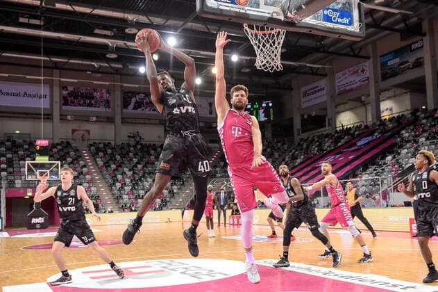 easyCredit BBL, Telekom Baskets Bonn vs Hamburg Towers, 03 12 2020 Zac Cuthbertson Hamburg Towers 40 , easyCredit BBL, Telekom Baskets Bonn vs Hamburg Towers on 03 12 2020 at the Telekom Dome Bonn, Bonn North Rhine-Westphalia Copyright: xBEAUTIFULxSPORTS Mueller-Laschetx