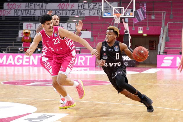 BBL easyCredit Basketball Bundesliga Season 2020 2021 4 Matchday on Thursday, December 03, 2020 at Telekom Dome Telekom Baskets Bonn Hamburg Towers by Gabriel De Oliveira Bonn , TJ Shorts II Towers Telekom Baskets Bonn Hamburg Towers