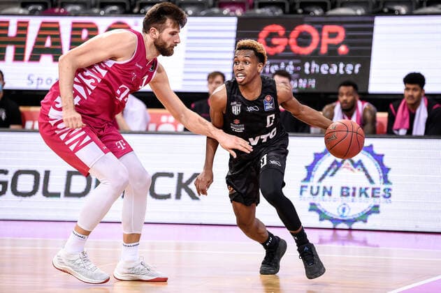 easyCredit BBL, Telekom Baskets Bonn vs Hamburg Towers, 03 12 2020 T J Shorts Hamburg Towers 0 , easyCredit BBL, Telekom Baskets Bonn vs Hamburg Towers on 03 12 2020 at the Telekom Dome Bonn, Bonn North Rhine-Westphalia Copyright: xBEAUTIFULxSPORTS Mueller-Laschetx