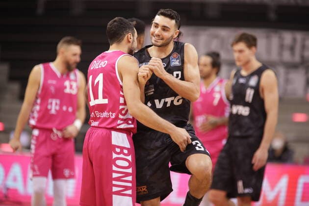 Anthony DiLeo Telekom Baskets Bonn vs Max DiLeo Hamburg Towers easyCredit BBL 1 Bundesliga , Season 2020 2021 , 5 Matchday