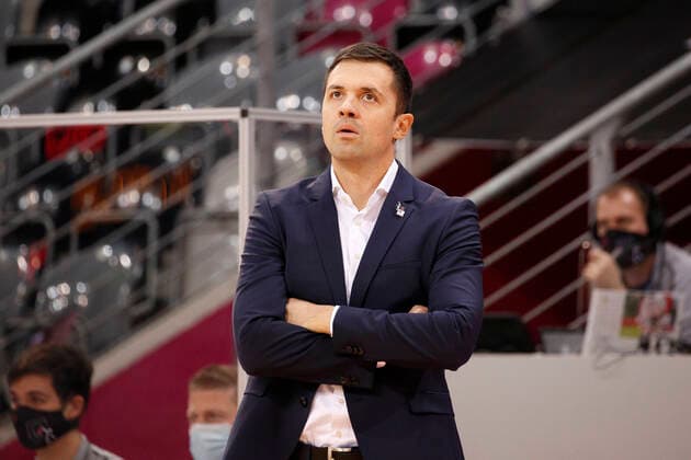 BBL easyCredit Basketball Bundesliga Season 2020 2021 4 Matchday on Thursday, 03 December 2020 at Telekom Dome Telekom Baskets Bonn Hamburg Towers Head Coach Igor Jovovic Bonn Telekom Baskets Bonn Hamburg Towers