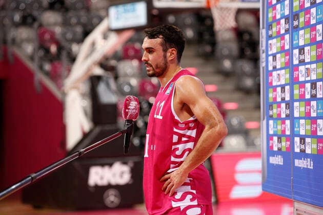 BBL easyCredit Basketball Bundesliga Season 2020 2021 4 Matchday on Thursday, 03 December 2020 at the Telekom Dome Telekom Baskets Bonn Hamburg Towers Anthony TJ DiLeo Bonn Telekom Baskets Bonn Hamburg Towers