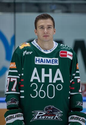 Jaroslav harbour judge Augsburg Panther 77 , DEL, portrait date 2020 2021,