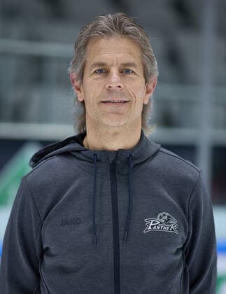 Duanne Moeser Sports Manager Augsburg Panther, DEL, portrait date 2020 2021,