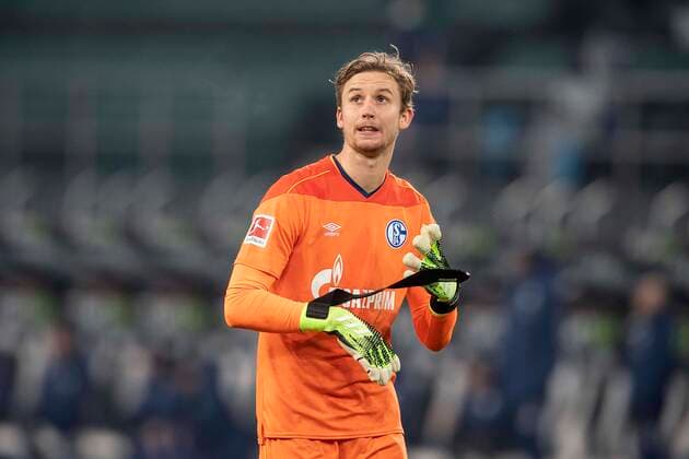 Torwart Frederik ROENNOW (Rönnow, GE), blickt nach Spielschluss zweifelnd nach oben; Fussball 1. Bundesliga, 9. Spieltag, Borussia Moenchengladbach (MG) - FC Schalke 04 (GE) 4:1, am 28.11.2020 in Moenchengladbach Deutschland. DFL regulations prohibit any use of photographs as image sequences and or quasi-video *** Goalkeeper Frederik ROENNOW Rönnow, GE , looks up after the end of the game with doubts Football 1 Bundesliga, 9 Matchday, Borussia Moenchengladbach MG FC Schalke 04 GE 4 1, on 28 11 2020 in Moenchengladbach Germany DFL regulations prohibit any use of photographs as image sequences and or quasi video