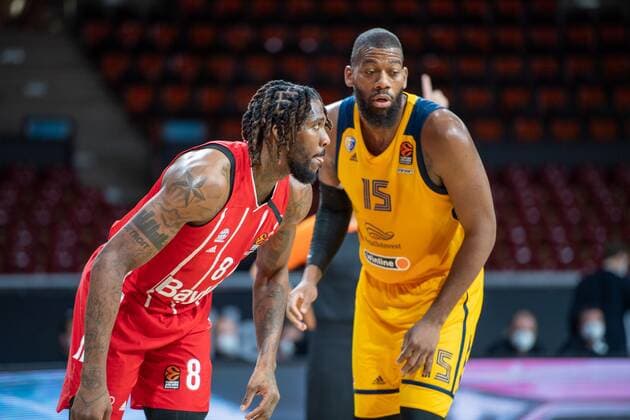 Jalen Reynolds 8 FC Bayern , Greg Monroe 15 BK Khimki Moscow , FC Bayern Basketball vs BC Khimki Moscow, Basketball, Euroleague, 04 12 2020 Munich Bayern Germany Copyright: xkolbert-press UlrichxGamelx