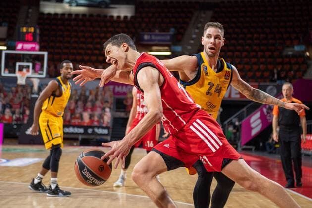 Vladimir Lucic 11 FC Bayern , Stefan Jovic 24 BK Khimki Moscow , FC Bayern Basketball vs BC Khimki Moscow, Basketball, Euroleague, 04 12 2020 Munich Bayern Germany Copyright: xkolbert-press UlrichxGamelx
