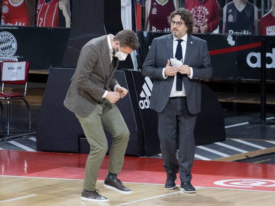 Veitstanz FCBB Managing Director Marko PESIC and FCBB Head Coach Andrea TRINCHIERI after the end of the game Basketball, FC Bayern Basketball Khimki Moscow, 12th round, Euroleague, season 2020 2021, on 4 12 2020 in Munich, A U D I D O M E, Germany Source Copyright Credit Oryk HAIST xx