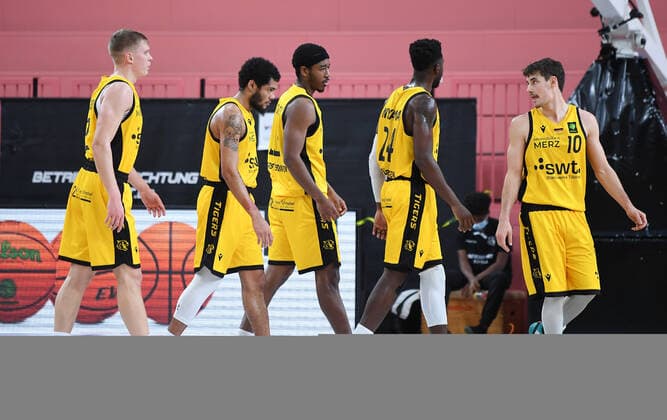 Basketball 2 Bundesliga 2020 2021 9 Matchday 05 12 2020 Tigers Tuebingen Rostock Seawolves Disappointment Tigers Elias Valtonen, Troy Simons, Isaiah Crawley, Roland Nyama and Gianni Otto from left