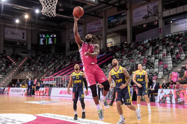 easyCredit BBL, Telekom Baskets Bonn vs EWE Baskets Oldenburg, 06 12 2020 Xavier Pollard Telekom Baskets Bonn 2 , easyCredit BBL, Telekom Baskets Bonn vs EWE Baskets Oldenburg on 06 12 2020 at the Telekom Dome Bonn, Bonn Nordrhein Westfalen Copyright: xBEAUTIFULxSPORTS Mueller-Laschetx