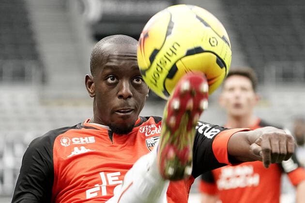 19 YOANE WISSA (LOR) FOOTBALL : Angers vs Lorient - Ligue 1 Uber Eats - 06 12 2020 FEP Panoramic 