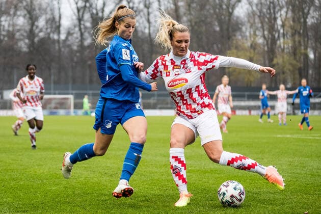 DFB Pokal der Frauen 1 FC Koeln TSG Hoffenheim, 06 12 2020 Jule Brand 29, TSG Hoffenheim , Rachel Rinast 31, 1 FC Koeln DFB Pokal der Frauen 1 FC Koeln TSG Hoffenheim, Franz Kremer Stadion, Koeln DFB REGULATIONS PROHIBIT ANY USE OF PHOTOGRAPHS AS IMAGE SEQUENCES AND OR QUASI VIDEO Copyright: xBEAUTIFULxSPORTS Wunderlx