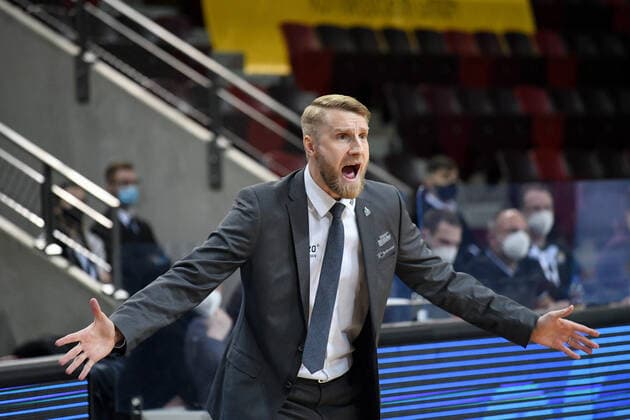 Coach Tuomas Iisalo HAKRO Merlins Crailsheim, GER, MHP Riesen Ludwigsburg vs. HAKRO Merlins Crailsheim, 06 12 2020, 5 matchday easycredit Basketball Bundesliga, season 2020 2021 GER, MHP Riesen Ludwigsburg vs. HAKRO Merlins Crailsheim, 06 12 2020, 5 matchday easycredit Basketball Bundesliga, season 2020 2021 Ludwigsburg Copyright: xMemmlerx Eibner-Pressefotox EP_mmr