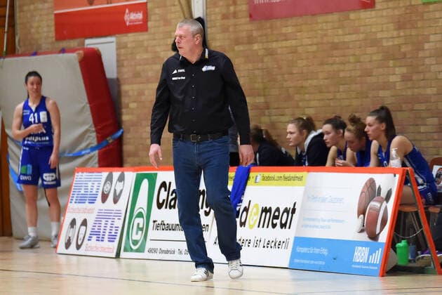 Basketball Toyota 1 DBBL GiroLive Panthers Osnabrück vs GISA LIONS SV Hall on 06 12 2020 in the OSC Hall in Osnabrück Coach Peter Kortmann GISA LIONS SV Hall dissatisfied, disappointed, depressed Osnabrück OSC Hall Lower Saxony Germany