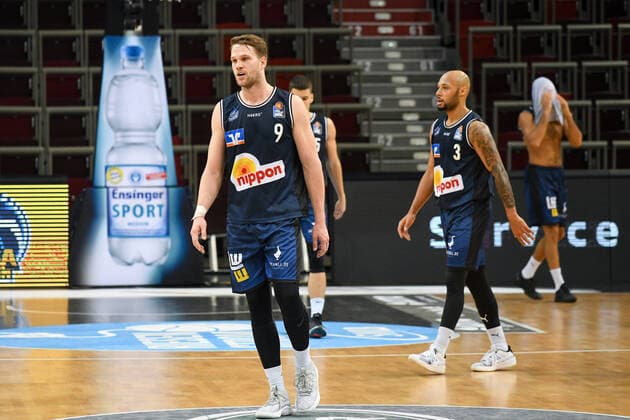 Fabian Bleck HAKRO Merlins Crailsheim is disappointed about the defeat, GER, MHP Riesen Ludwigsburg vs HAKRO Merlins Crailsheim, 06 12 2020, 5 matchday easycredit Basketball Bundesliga, season 2020 2021 GER, MHP Riesen Ludwigsburg vs HAKRO Merlins Crailsheim, 06 12 2020, 5 matchday easycredit Basketball Bundesliga, season 2020 2021 Ludwigsburg Copyright: xMemmlerx Eibner-Pressefotox EP_mmr