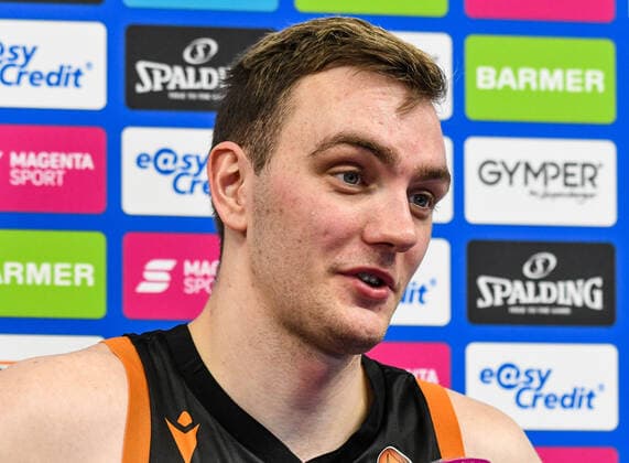 GER, BBL, ratiopharm ulm vs RASTA Vechta 06 12 2020, ratiopharm arena, Neu Ulm, GER, BBL, ratiopharm ulm vs RASTA Vechta, in the picture Philipp Herkenhoff Vechta, 14 , interview after the end of the match nordphotoxHafner nph00200