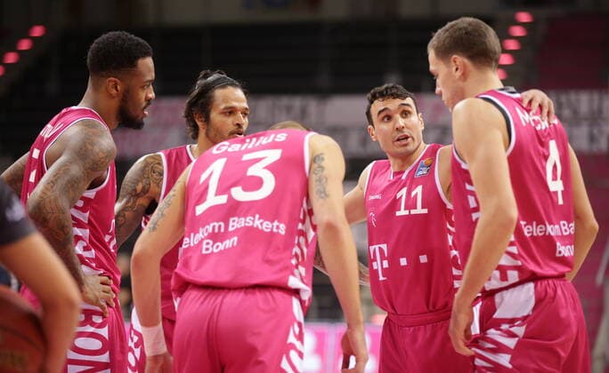 Anthony DiLeo and Team Telekom Baskets Bonn vs. EWE Baskets Oldenburg easyCredit BBL 1 Bundesliga, season 2020 2021, 5 matchday
