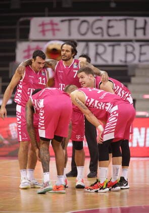 Chris Babb and Team Telekom Baskets Bonn vs EWE Baskets Oldenburg easyCredit BBL 1 Bundesliga, season 2020 2021, 5 matchday