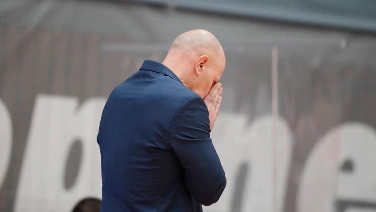 s Oliver Wuerzburg vs Basketball Loewen Braunschweig, Basketball, BBL Germany, Wuerzburg, s Oliver Arena, 06 12 2020, emspor, emonline, despor, deonline, s Oliver Wuerzburg vs Basketball Loewen Braunschweig, Basketball, BBL Bild v left Head coach Denis Wucherer s Oliver Wuerzburg Editorial Use ONLY Wuerzburg s Oliver Arena Bayern Germany Poolfoto HMB Media Heiko Becker Pool ,EDITORIAL USE ONLY