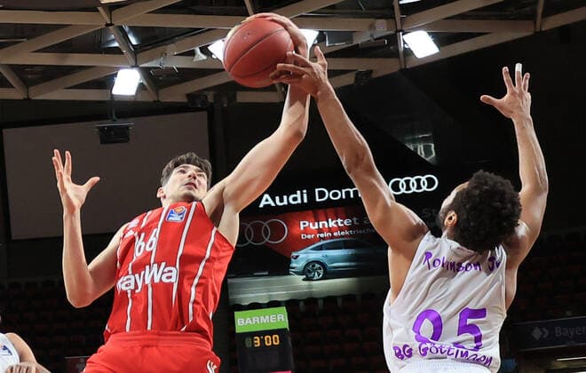 06 12 2020, BBL, FCB Basketball vs BG Goettingen, Audi Dome Munich, Sport, in the picture Matter Rudan FCB Basketball vs Galen Robinson Jr BG Goettingen