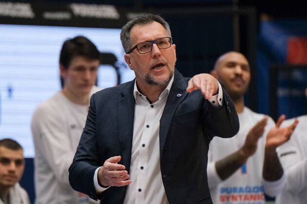 Basketball, Men, BBL, 5 Matchday, 06 12 2020, SYNTAINICS MBC Hamburg Towers, v l Head Coach Silvano Poropat MBC GER, BBL, Basketball, Men, SYNTAINICS MBC Hamburg Towers, 06 12 2020, Weissenfels Copyright: xSchulz Eibner-Pressefotox ep_esz