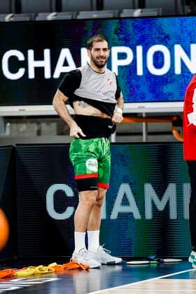Other company Yunus Pinar Karsiyaka, 39 JobStairs Gießen 46ers Brose Bamberg, easyCredit Basketball Bundesliga, season 2020 2021, 5 matchday, Gießen, Germany, 06 12 2020, Photo Daniel Löb Loeb Every use of the photo is liable to pay a fee according to the currently valid MFM list plus VAT Copyright notice is explicitly required according to paragraph 13 UrhG (German copyright law) Voucher copy required When using the photo outside journalistic purposes please consult the photographer for advertising DanielxLöb