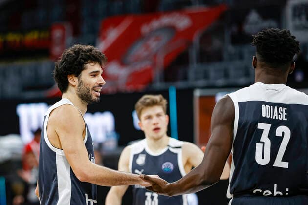 left Michele Vitali Brose Bamberg, 31 Basketball Champions League 2020 21, Group stage Matchday 3, Brose Bamberg Pinar Karsiyaka 08 12 2020, Bamberg, Brose Arena photo Any use of the photo is subject to a fee according to the currently valid MFM list plus VAT. UrhG expressly requires a specimen copy If the photo is to be used for purposes other than journalism, please consult the photographer For any usage other than editorial purposes please contact the author Copyright: DanielxLöb