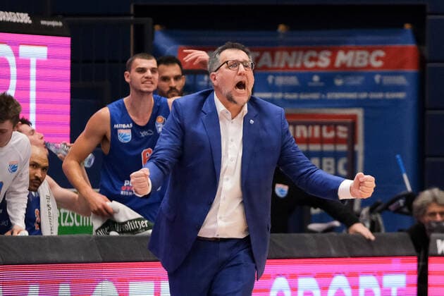 Basketball, Men, BBL, 4 Matchday, 08 12 2020, SYNTAINICS MBC FC Bayern Muenchen, from l Head Coach Silvano Poropat MBC GER, BBL, Basketball, Men, SYNTAINICS MBC FC Bayern Muenchen, 08 12 2020, Weissenfels Copyright: xSchulz Eibner-Pressefotox ep_esz