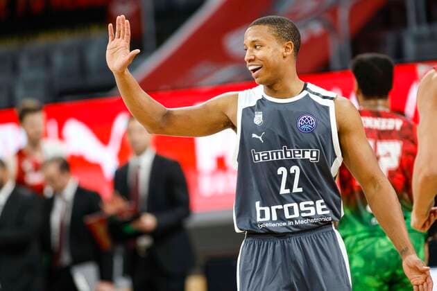 Devon Hall Brose Bamberg, 22 Basketball Champions League 2020 21, Group stage Matchday 3, Brose Bamberg Pinar Karsiyaka 08 12 2020, Bamberg, Brose Arena photo Any use of the photo is subject to a fee according to the currently valid MFM list plus VAT. UrhG expressly requires a specimen copy If the photo is to be used for purposes other than journalism, please consult the photographer For any usage other than editorial purposes please contact the author Copyright: DanielxLöb