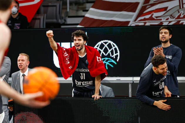 Michele Vitali Brose Bamberg, 31 Basketball Champions League 2020 21, Group stage Matchday 3, Brose Bamberg Pinar Karsiyaka 08 12 2020, Bamberg, Brose Arena photo Any use of the photo is subject to a fee according to the currently valid MFM list plus VAT. UrhG expressly requires a specimen copy If the photo is to be used for purposes other than journalism, please consult the photographer For any usage other than editorial purposes please contact the author Copyright: DanielxLöb
