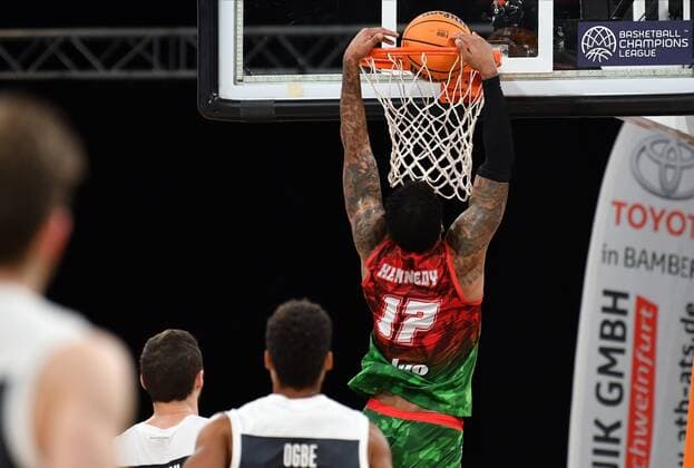BAMBERG 08 12 2020 Basketball Champions League 3 Matchday Brose Bamberg vs Pinar Karsiyaka Izmir D J KENNEDY 17, Pinar Karsiyaka with dunk against David Kravish 45, Brose Bamberg and Kenneth Ogbe 25, Brose Bamberg Photo Hans Martin Issler isslerimages Brose Bamberg vs Pinar Karsiyaka