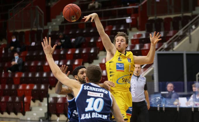 Ludwigsburg , Basketball easyCredit BBL Bundesliga , MHP GIANTS Ludwigsburg vs Alba Berlin , Jordan Hulls Giants