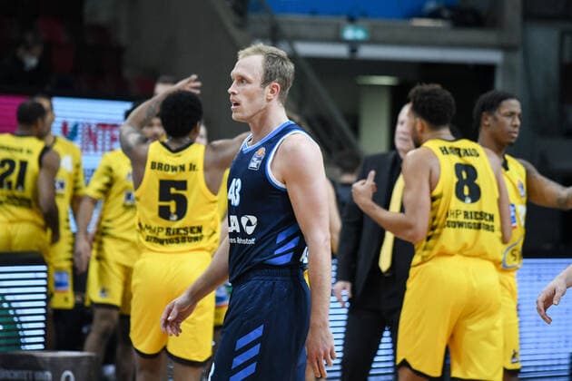 Luke Sikma ALBA Berlin is dissatisfied, GER, MHP Riesen Ludwigsburg vs ALBA Berlin, 08 12 2020, 6 matchday easycredit Basketball Bundesliga, season 2020 2021 GER, MHP Riesen Ludwigsburg vs ALBA Berlin, 08 12 2020, 6 matchday easycredit Basketball Bundesliga, season 2020 2021 Ludwigsburg Copyright: xEibnerxPressefoto MichaelxMemmlerx EP_MMR