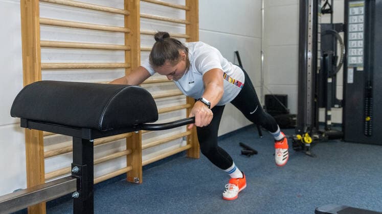 Inken Henningsen 27, SV Halle changes from basketball to bobsleigh pushers and trains with the athletics group around national coach Wolfgang Kühne Halle Saale Sachsen Anhalt Germany
