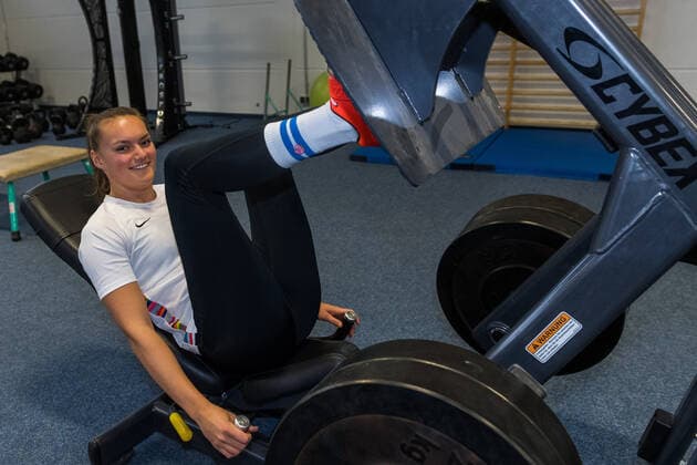 Inken Henningsen 27, SV Halle changes from basketball to bobsleigh pushers and trains with the athletics group around national coach Wolfgang Kühne Halle Saale Sachsen Anhalt Germany