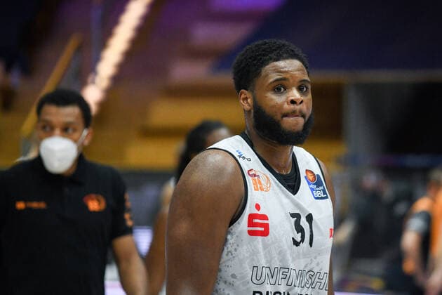 Joe Lawson Niners Chemnitz is disappointed about the defeat, GER, HAKRO Merlins Crailsheim vs Niners Chemnitz, 09 12 2020, 1 matchday easycredit Basketball Bundesliga, season 2020 2021 GER, HAKRO Merlins Crailsheim vs Niners Chemnitz, 09 12 2020, 1 matchday easycredit Basketball Bundesliga, season 2020 2021 Crailsheim Copyright: xEibnerxPressefoto MichaelxMemmlerx EP_MMR