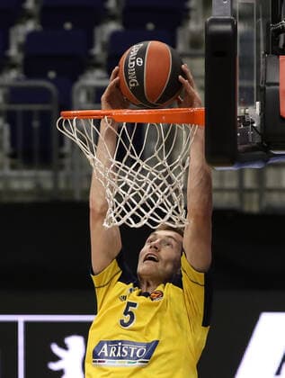 Niels Giffey action upper body upper body sport basketball EuroLeague men season 2020 2021 10 12 2020 ALBA Berlin vs Fenerbahce Istanbul