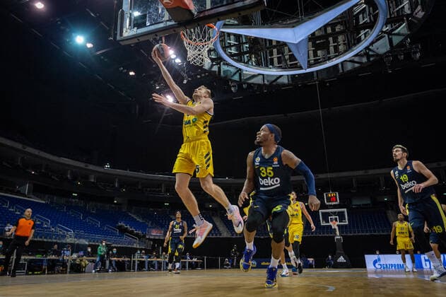 Basketball Berlin 10 12 2020 Season 2020 2021 Euroleague Regular Season Preliminary round Alba Berlin vs Fenerbahce Beko Istanbul Niels Giffey Alba Berlin, No 05 Ali Muhammed Fenerbahce, No 35