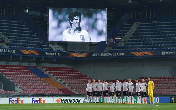 Bilder des Jahres 2020, Sport 12 Dezember Sport Themen der Woche KW50 Sport Bilder des Tages Photo LaPresse - Spada December 10 , 2020 Prague ( Czech Republic ) Soccer A.C. Milan- Season 2020-2021 - Europa League Sparta Praga vs Milan In the pic: one minute of silence in memory to Paolo Rossi  Copyright: xSpada LaPressex