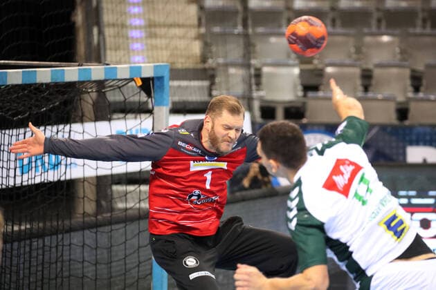 10 12 20 TVB Stuttgart GWD Minden Germany, Stuttgart, 10 12 2020, Handball, DKB Bundesliga, Season 2020 2021, TVB Stuttgart GWD Minden Johannes Bitter TVB Stuttgart