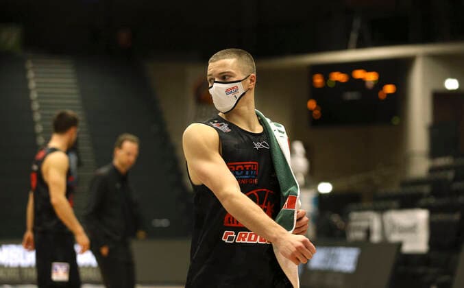 Loser Liam O Reilly Giessen Basketball Men BBL on Do 10 12 2020 Hamburg Towers Giessen 46 ers 100 79