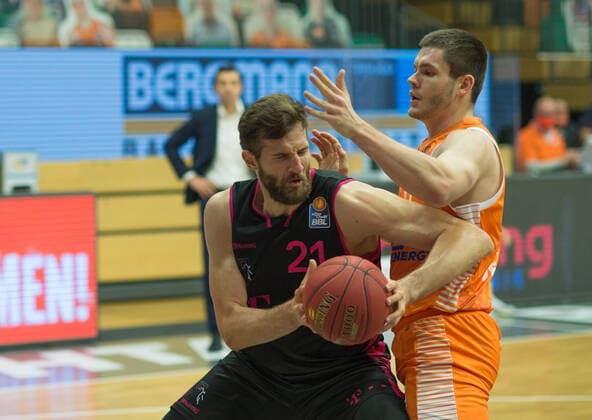 GER, Basketball, RASTA Vechta vs Telekom Baskets Bonn 11 12 2020, RASTA Dome, Vechta, GER, easy Credit BBL, RASTA Vechta vs Telekom Baskets Bonn, in picture nordphotoxRojahn nph00310