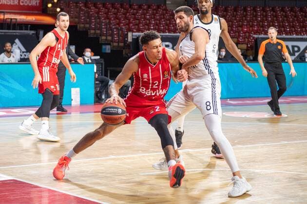 Wade Baldwin 2 FC Bayern , Antoine Diot 8 Asvel Lyon Villeurbanne , FC Bayern Basketball vs Asvel Villeurbanne, Basketball, Euroleague, 11 12 2020 Munich Bayern Germany Copyright: xkolbert-press UlrichxGamelx