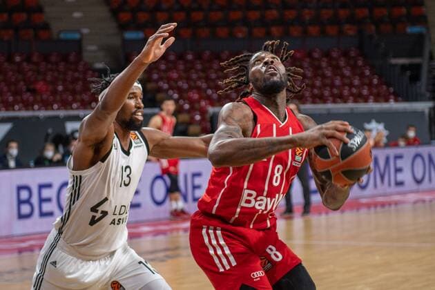Kevarrius Hayes 13 Asvel Lyon Villeurbanne , Jalen Reynolds 8 FC Bayern , FC Bayern Basketball vs Asvel Villeurbanne, Basketball, Euroleague, 11 12 2020 Munich Bayern Germany Copyright: xkolbert-press UlrichxGamelx