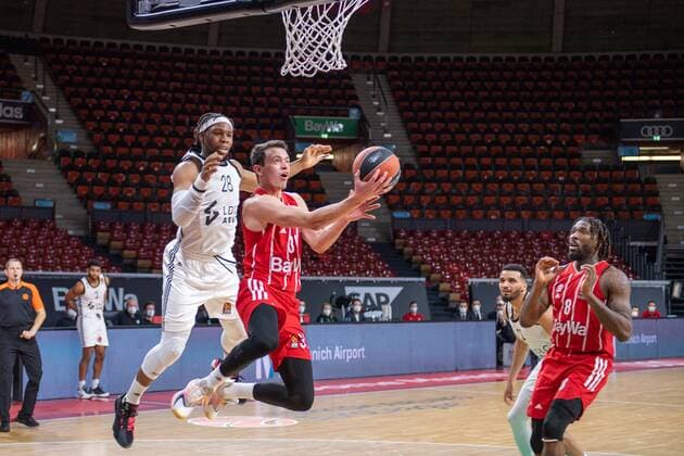 Guerschon Yabusele 28 Asvel Lyon Villeurbanne , Zan Mark Sisko 31 FC Bayern , FC Bayern Basketball vs Asvel Villeurbanne, Basketball, Euroleague, 11 12 2020 Munich Bayern Germany Copyright: xkolbert-press UlrichxGamelx